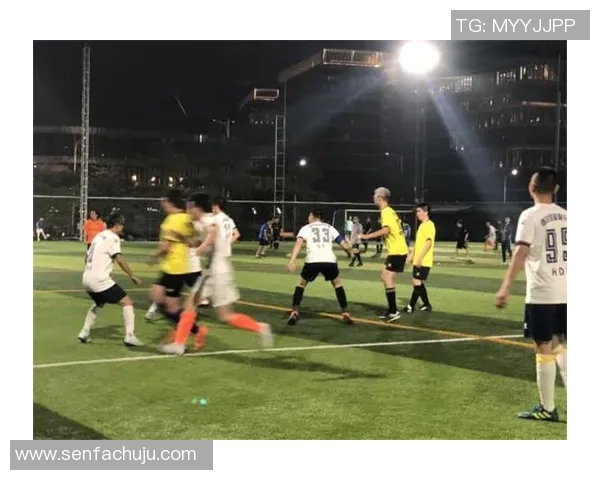 足球顶级球星热身训练全景展现激情与技巧的完美融合